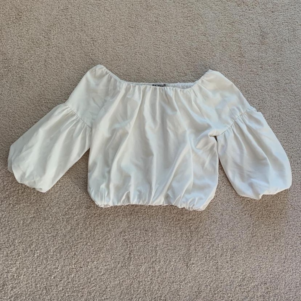 Ivy & Leo white blouse